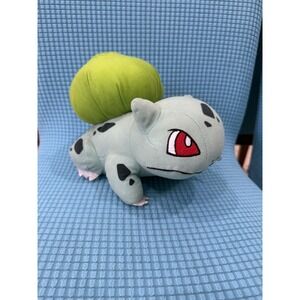 Pokemon Bulbasaur Plush Toy Factory Collectible Nintendo 8" 2017 NWT